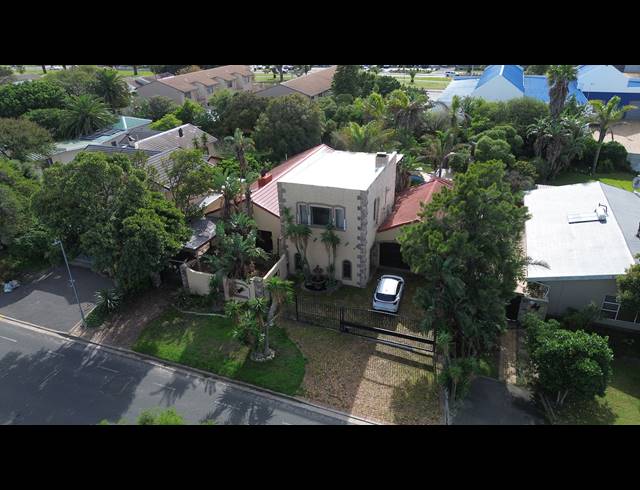 1,004M² VACANT LAND FOR SALE IN TABLE VIEW